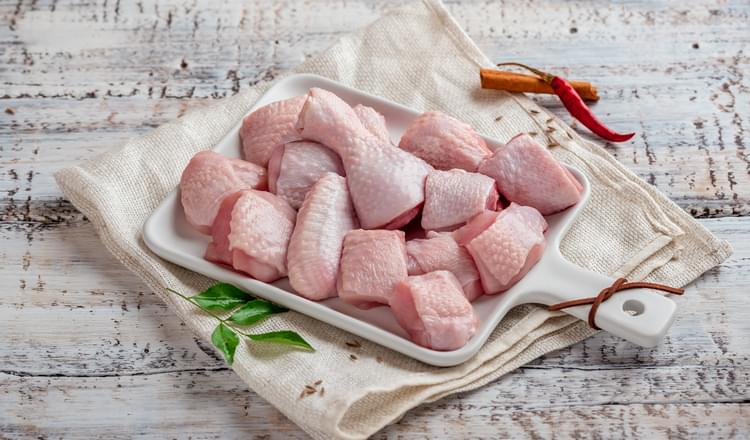 Chicken With Skin (Curry Cut)